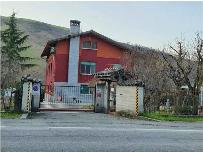 Casa con 6 locali in vendita in Via Idice, Ozzano DellEmilia
