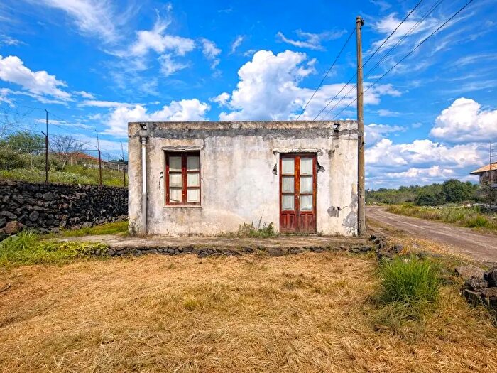 Appartamento trilocale in vendita in Via Don Luigi Sturzo, San Pietro Clarenza
