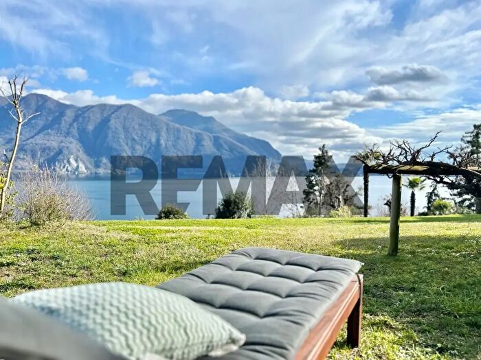 Appartamento bilocale in vendita in Via Arcipreturale, Ghiffa