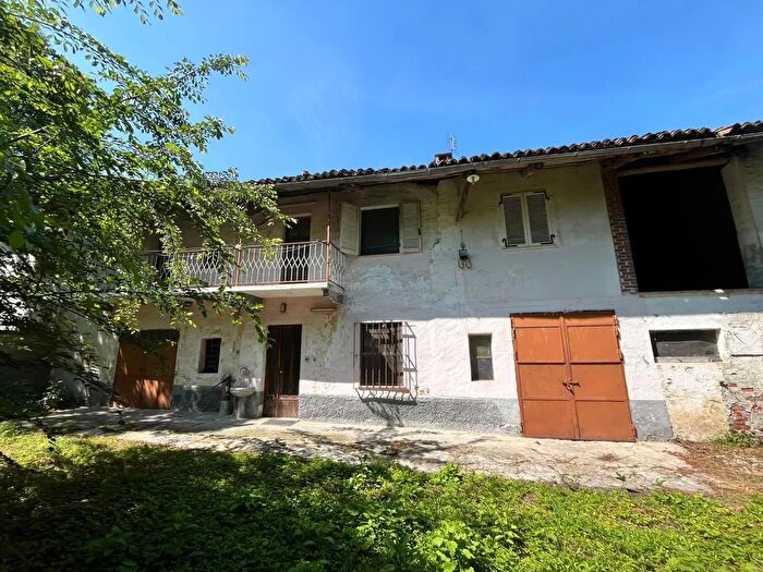 Casa quadrilocale in vendita in Frazione San Cristoforo, Scarnafigi