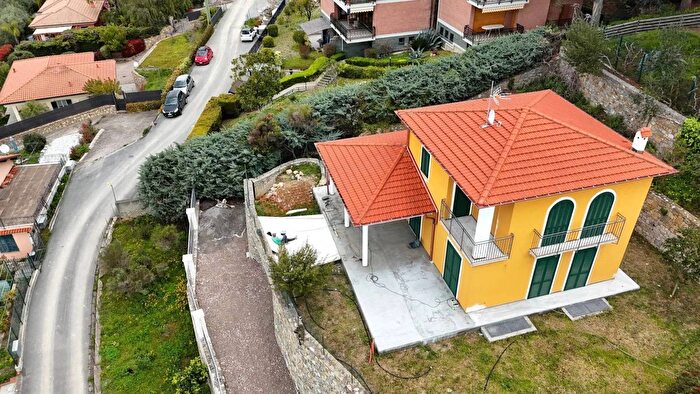 Casa con 7 locali in vendita in Via Principessa Mafalda Bordighera, Bordighera