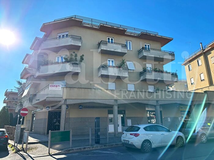 Appartamento con 5 locali in vendita in Via Anna Frank, Civita Castellana