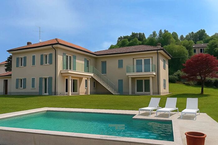 Appartamento in vendita in Luino