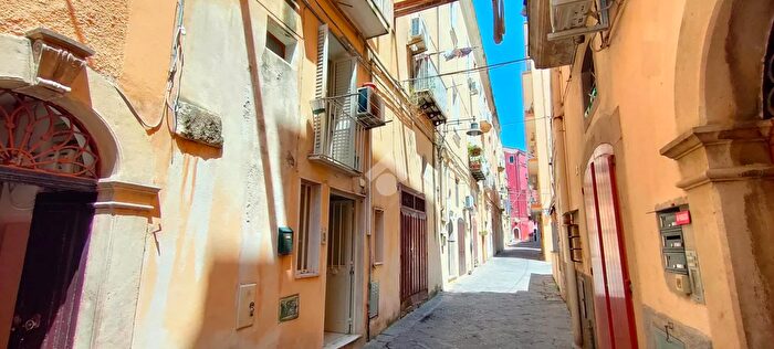 Appartamento quadrilocale in vendita in Via Indipendenza, Gaeta