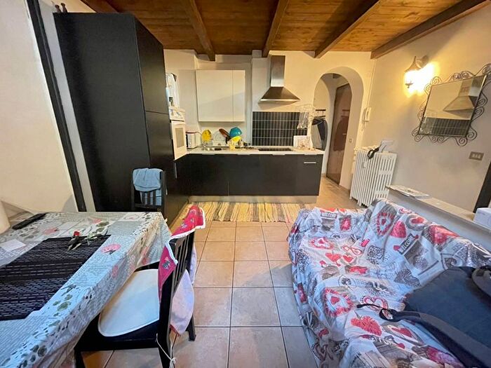 Appartamento bilocale in affitto in Via Anton Giulio Barrili, Cermenate Abbiategrasso, Milano