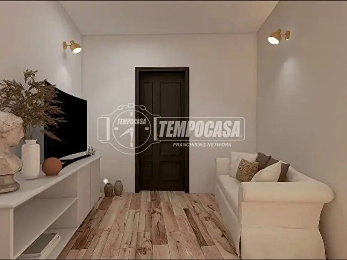 Casa con 9 locali in vendita in Via Ravegnana, Ravenna