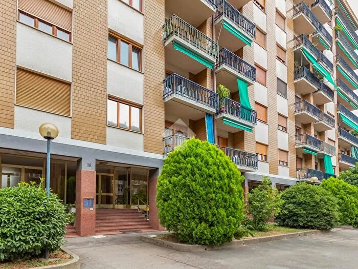 Appartamento bilocale in vendita in Via Buenos Aires, Torino