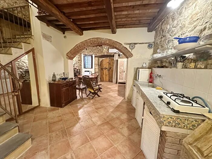 Appartamento trilocale in vendita in Gavorrano