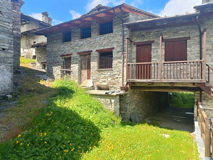 Casa bilocale in vendita in Borgata SantAnna, Sampeyre