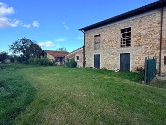 Casa con 5 locali in vendita in Strada Centrale Umbra, Perugia