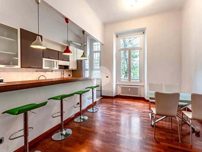 Appartamento bilocale in vendita in Via Valtellina, Milano