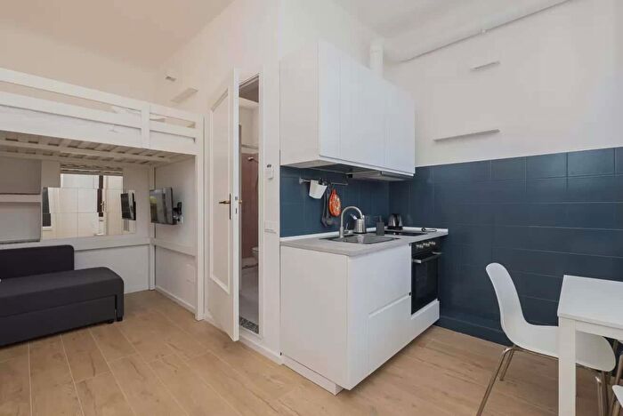 Appartamento monolocale in affitto in Via Accademia, Milano