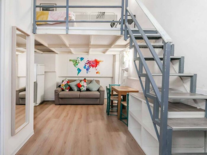 Appartamento monolocale in affitto in Via Arquà, Parco Trotter, Milano