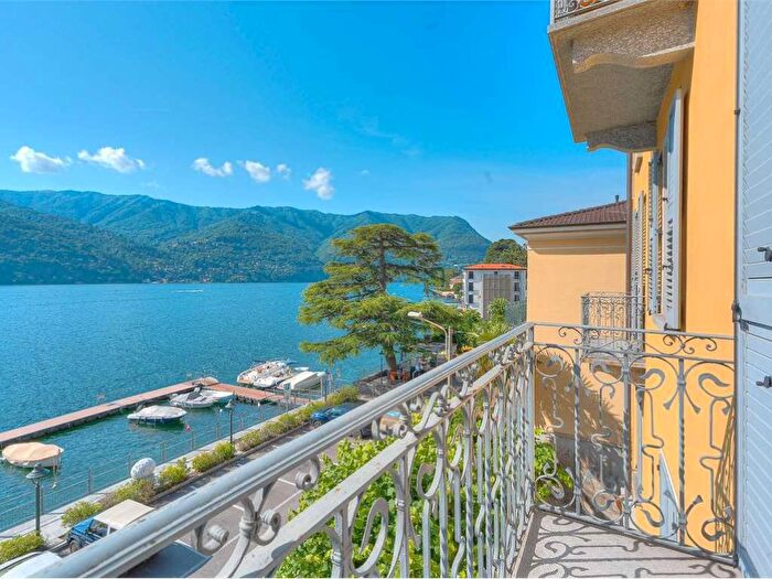 Appartamento trilocale in affitto in Laglio