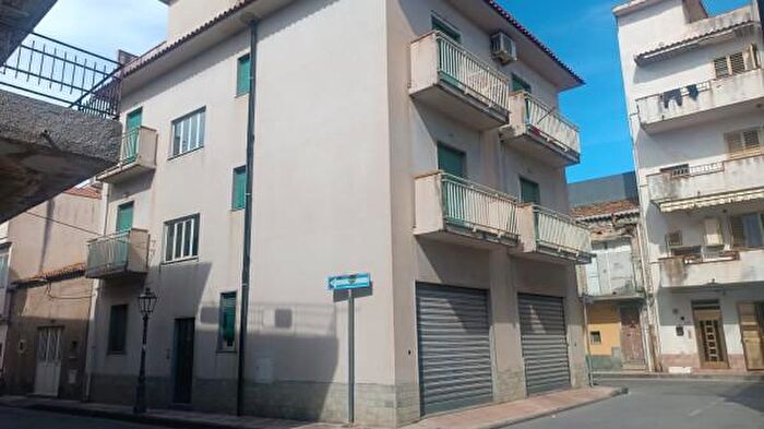 Appartamento trilocale in vendita in Via Grangiara, Spadafora