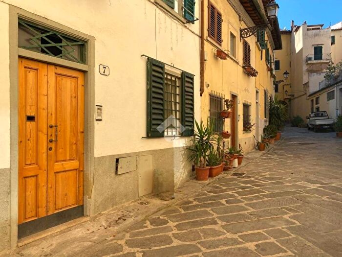Appartamento bilocale in affitto in Vicolo del Barbi, Bolognese, Firenze