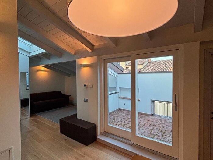 Casa trilocale in affitto in Strada della Repubblica, Centro Storico, Parma