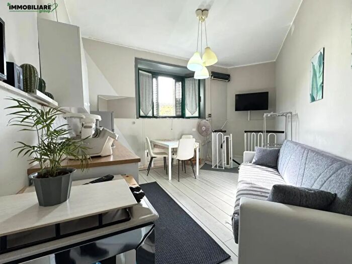 Appartamento trilocale in vendita in Viale Mario Rapisardi, Catania