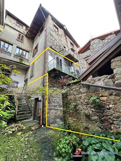 Appartamento trilocale in vendita in Via Contrizio, Bienno