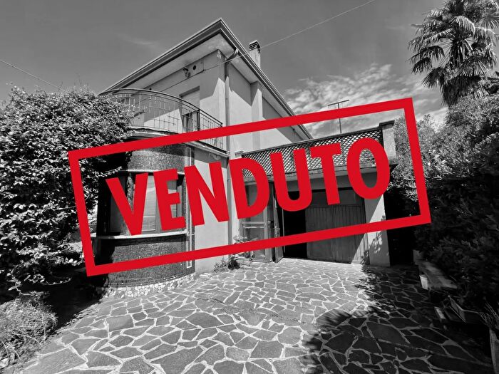 Casa con 10 locali in vendita in Cinto Caomaggiore