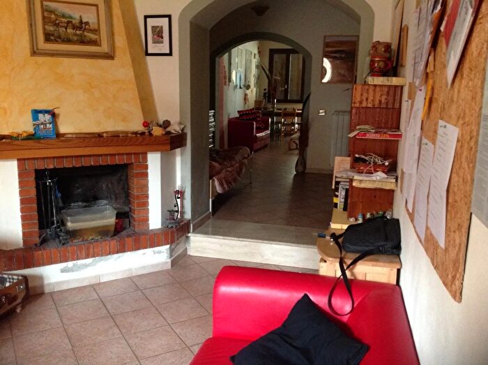 Casa con 5 locali in vendita in Via Martiri della Resistenza, Montopoli In Val DArno