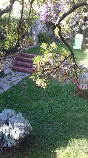 Casa quadrilocale in affitto in Via Nuova, Ameglia