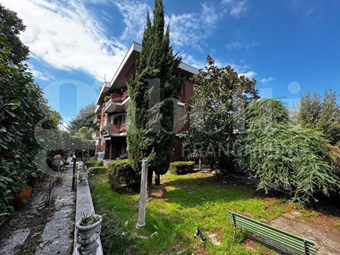 Appartamento trilocale in vendita in Corso V Colonna, Marino