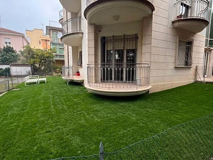 Appartamento trilocale in affitto in Viale Fiume, Tripoli Mare, Rimini