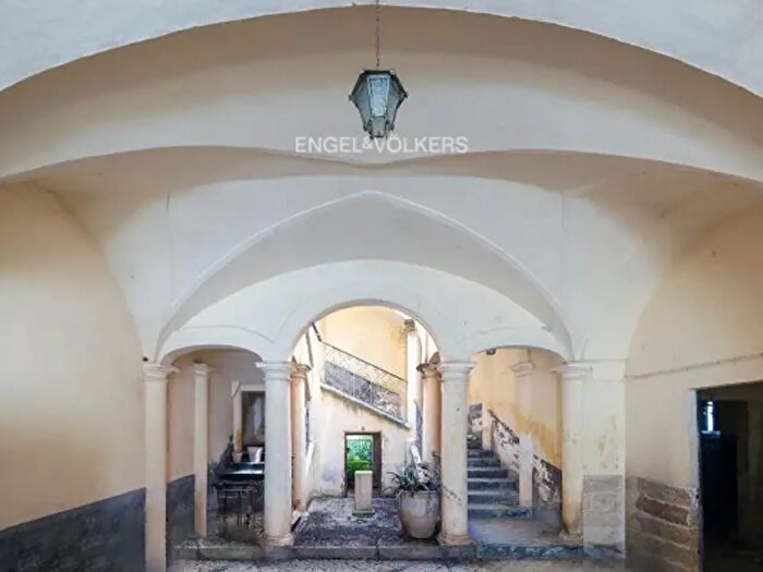 Casa con 6 locali in vendita in Via La Lizza, Alezio