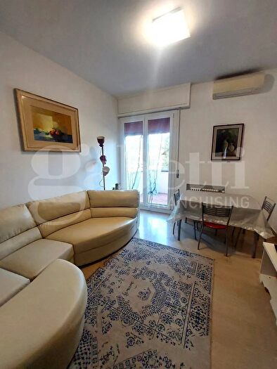 Appartamento con 5 locali in affitto in Via Sozzi, Bologna