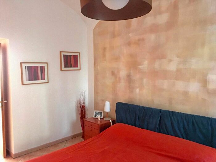 Appartamento bilocale in affitto in Via dei Marsi, Roma