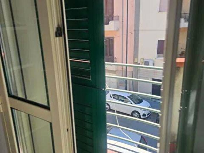 Appartamento trilocale in affitto in Via Magna Grecia, Centro Storico, Reggio Calabria