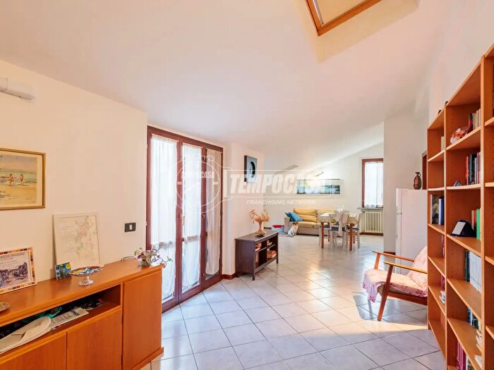 Appartamento trilocale in vendita in Strada Baganzola, Parma