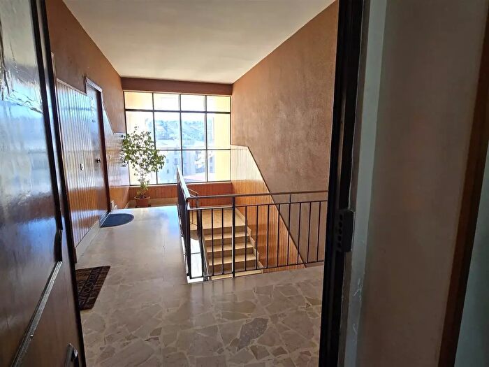 Appartamento quadrilocale in vendita in Via Giangiacomo Ciaccio Montalto, Messina