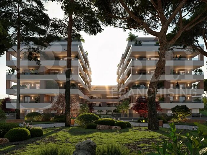 Appartamento trilocale in vendita in Lungomare Zara Snc, Giulianova