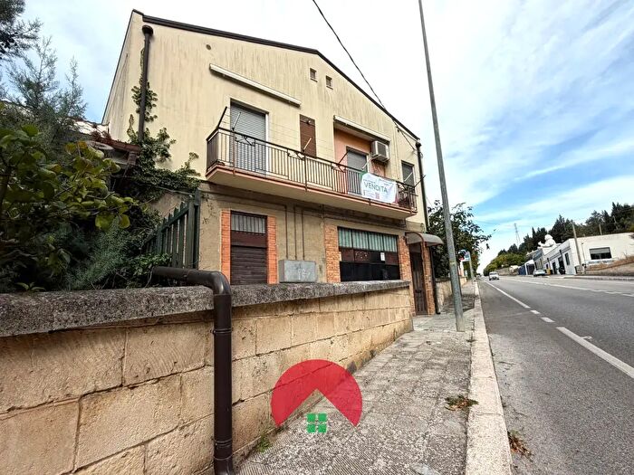 Appartamento quadrilocale in vendita in Via Timmari, Matera
