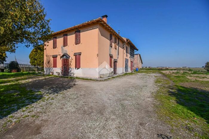 Casa con 6 locali in vendita in Via Bianchi, Poggio Renatico