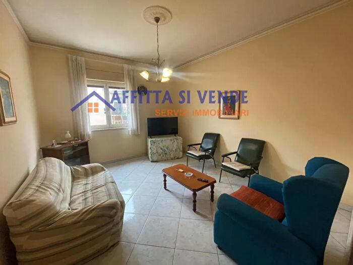 Appartamento con 5 locali in affitto in Via Sebastiano Olivieri, Siracusa