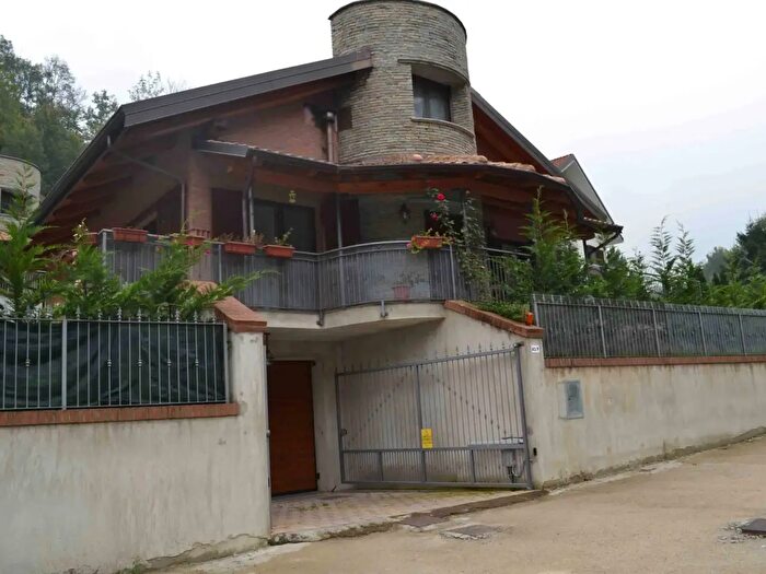 Casa con 5 locali in vendita in Strada Rivodora, Castiglione Torinese