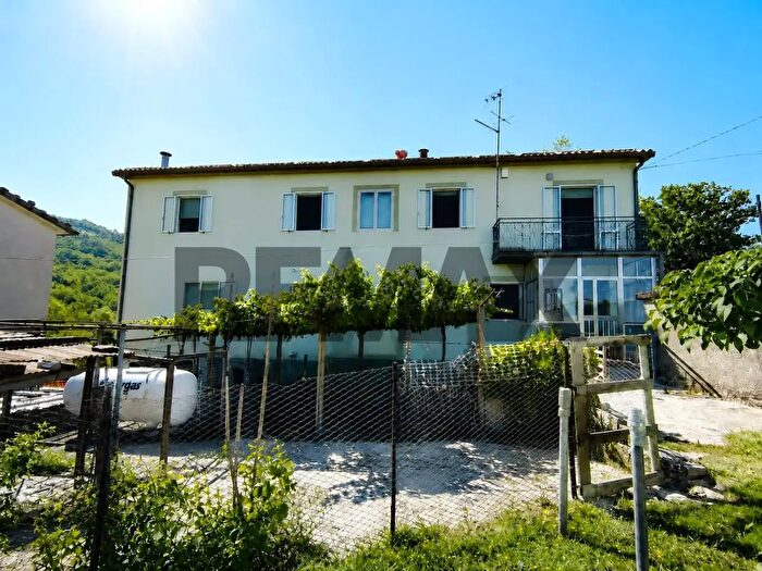 Casa con 12 locali in vendita in Faito Snc, Duronia