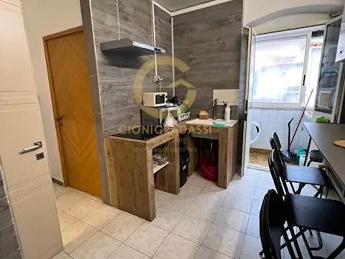 Appartamento con 6 locali in vendita in Via SantAndrea, Livorno