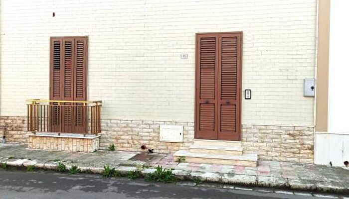 Casa trilocale in vendita in Via Capitano Innocente, Salice Salentino