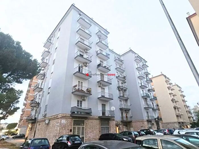Appartamento trilocale in vendita in Via Vittorio Tamalio, Foggia