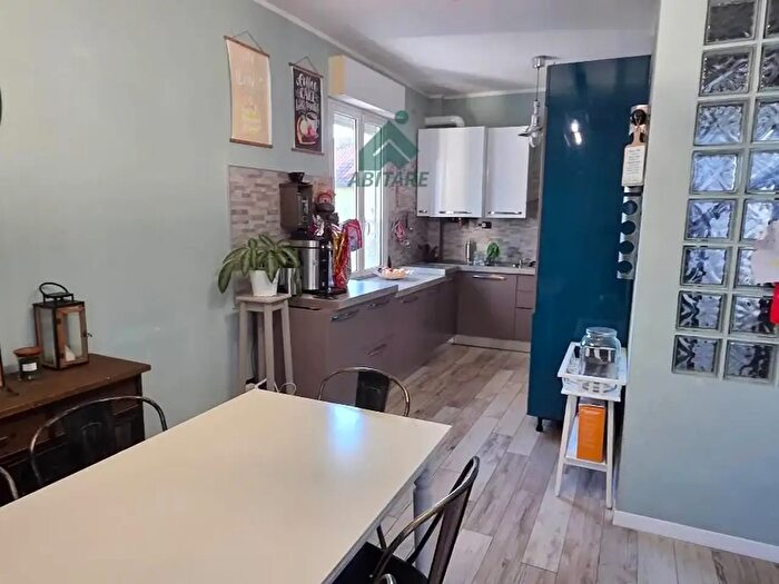 Appartamento trilocale in vendita in Via Padova, Senago