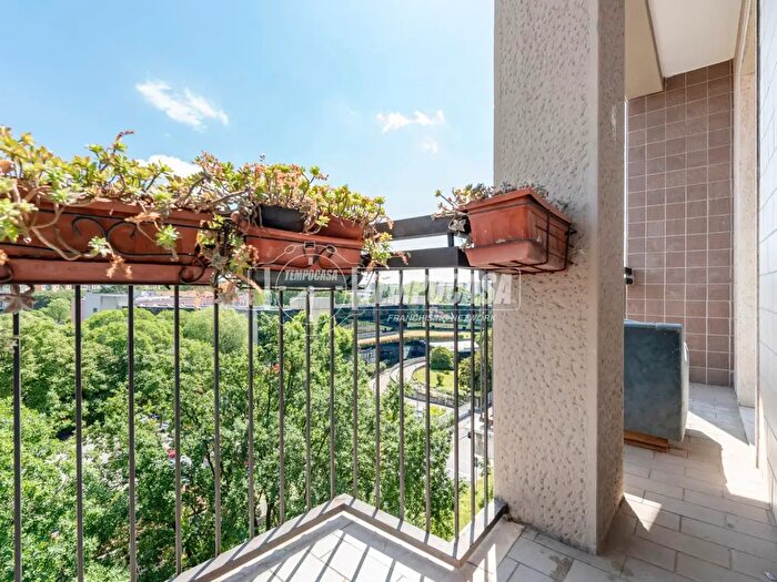 Appartamento trilocale in affitto in Via Bartolomeo dAlviano, Milano