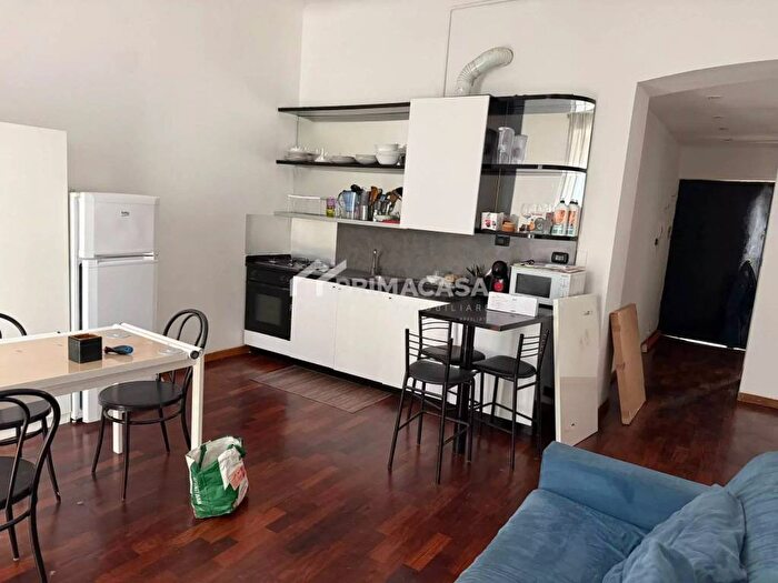 Appartamento trilocale in affitto in Viale Bligny a, Bocconi, Milano