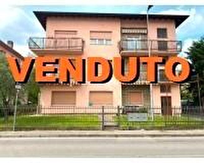 Appartamento quadrilocale in vendita in Via Meucci, Curno