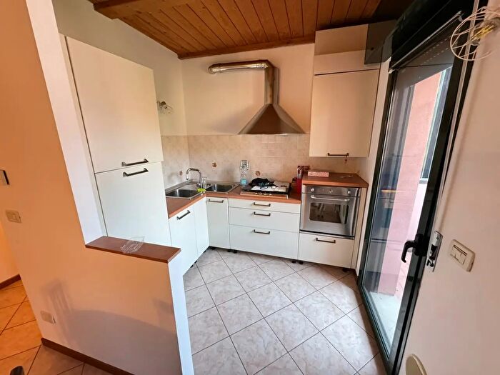 Appartamento trilocale in affitto in Zola Predosa