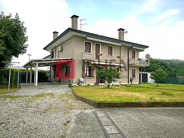 Casa con 7 locali in vendita in San Biagio Di Callalta