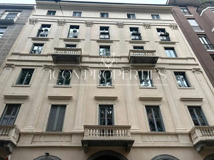 Appartamento quadrilocale in affitto in Viale Piave, Milano